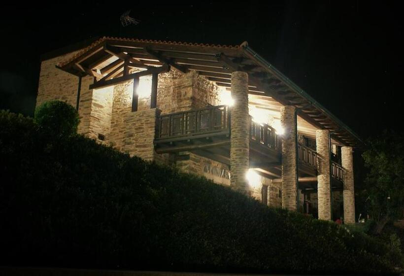 مبيت وإفطار O Casario