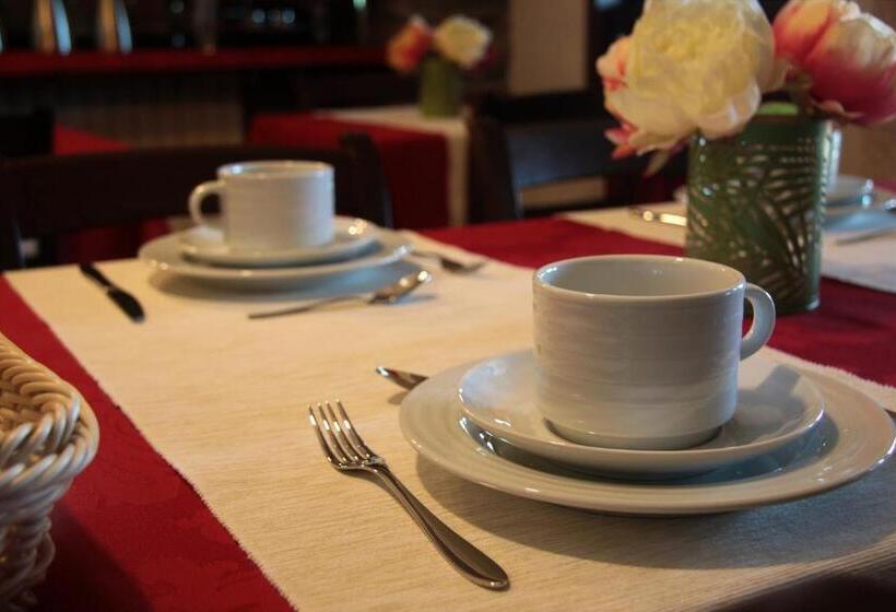 مبيت وإفطار O Casario