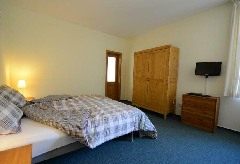 Bed and Breakfast Penzion Art Kutna Hora