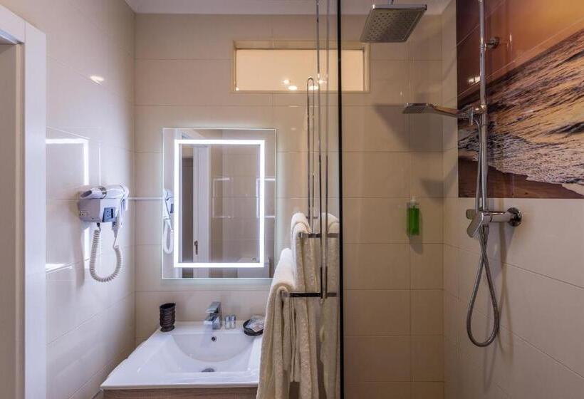 ベッドアンドブレックファースト Suites @ Portarade