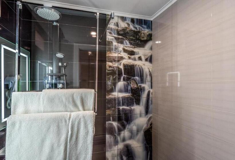 Bed and Breakfast Suites @ Portarade