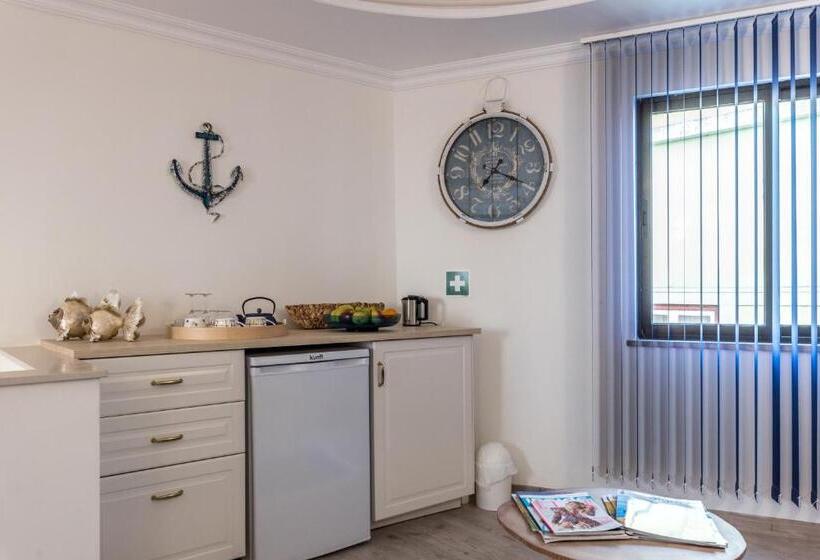 ベッドアンドブレックファースト Suites @ Portarade