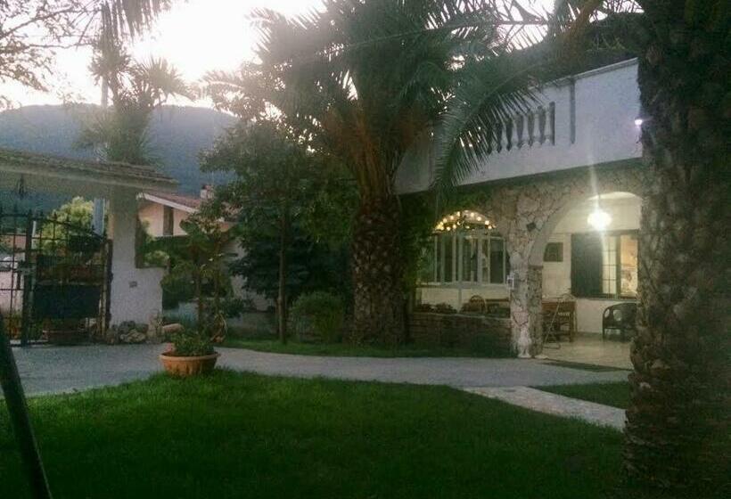 Bed And Breakfast Varone