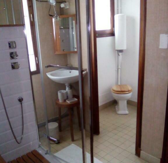 ベッドアンドブレックファースト Villa Des Marronniers