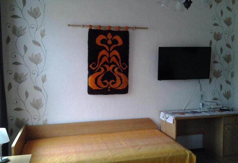 צימר Zur Alten Eiche