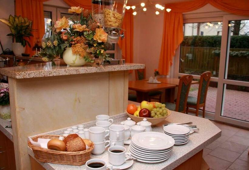 فندق Garni Elbgarten Bad Schandau