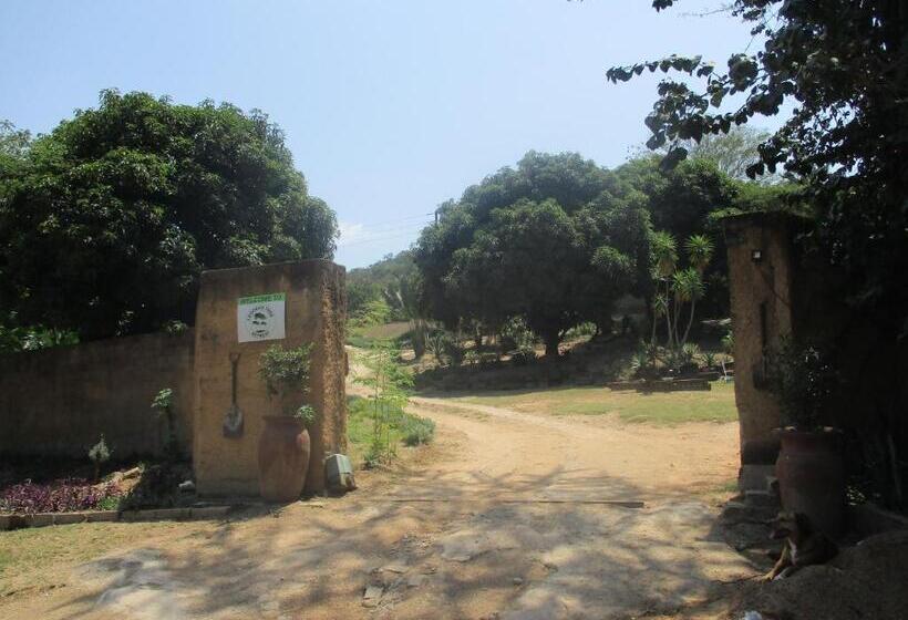 בית מלון כפרי Leopard Tree Retreat