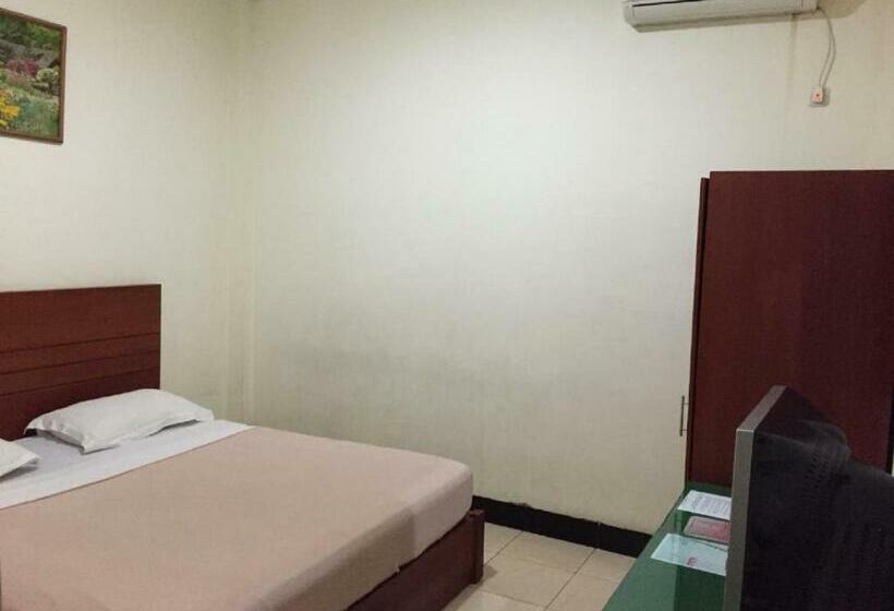 Отель Mario Parepare