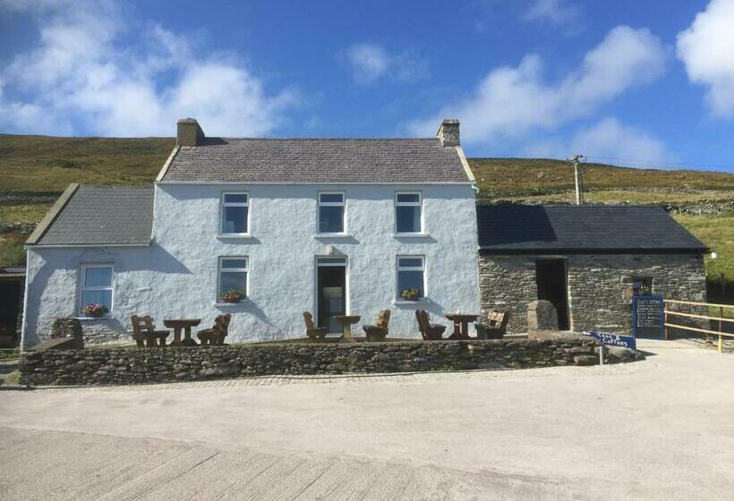 فندق Old Irish Farmhouse