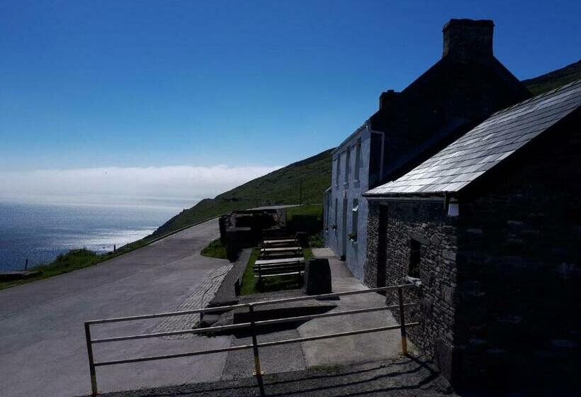 فندق Old Irish Farmhouse