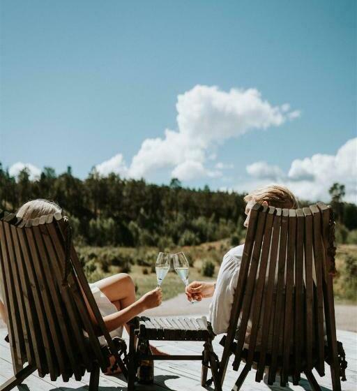 בית מלון כפרי Tackork Gård & Marina