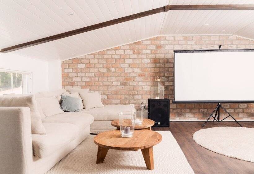 בית מלון כפרי Tackork Gård & Marina