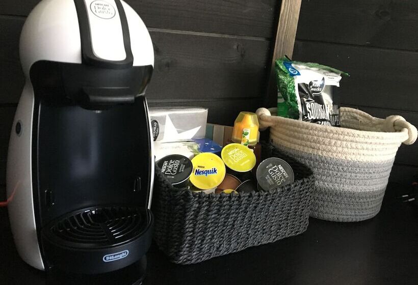 בית מלון כפרי Tackork Gård & Marina