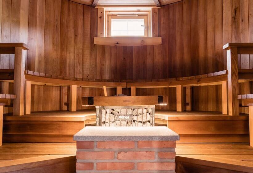 בית מלון כפרי Tackork Gård & Marina