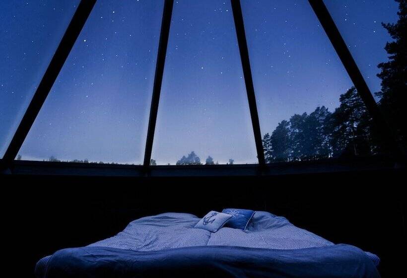 בית מלון כפרי Tackork Gård & Marina