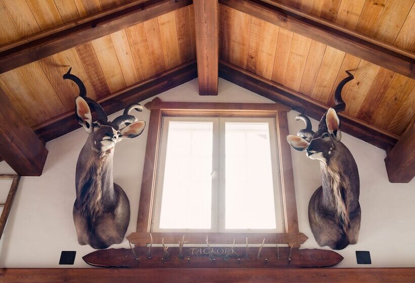 酒店 Tackork Gård & Marina