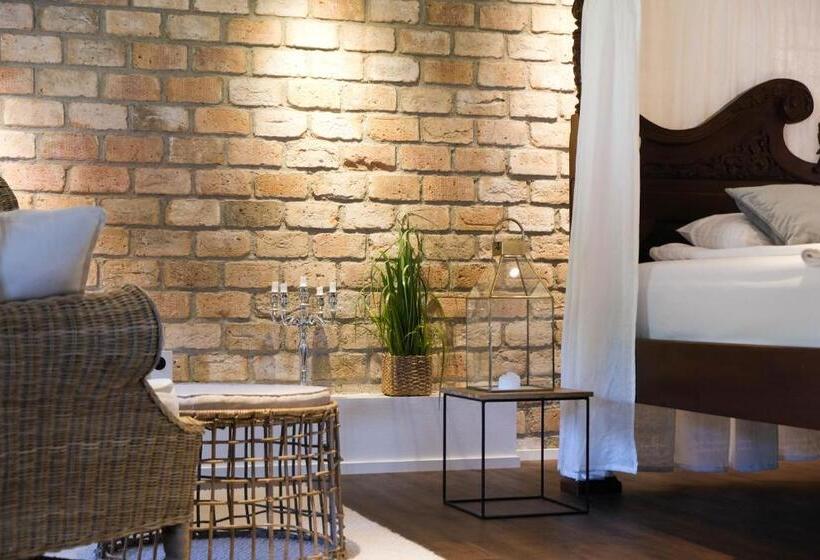 בית מלון כפרי Tackork Gård & Marina