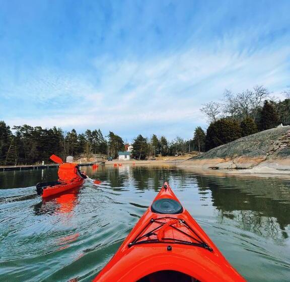 酒店 Tackork Gård & Marina