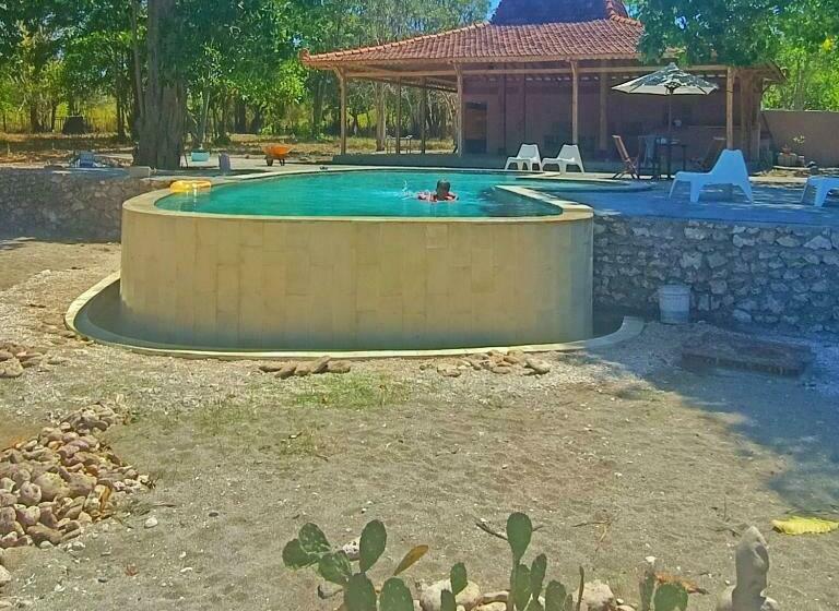 Maleo Moyo  & Dive Resort