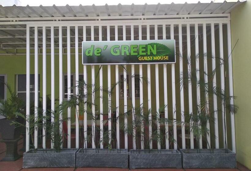 Pensjonat De  Green Cibubur