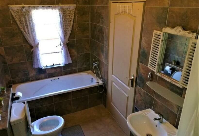 بنسيون Edenville Guesthouse