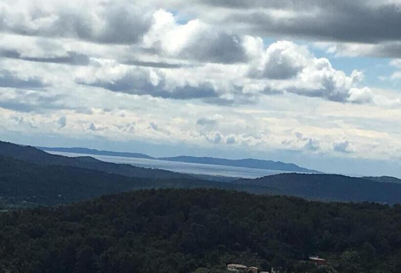 펜션 Les Insolites De Taracopala