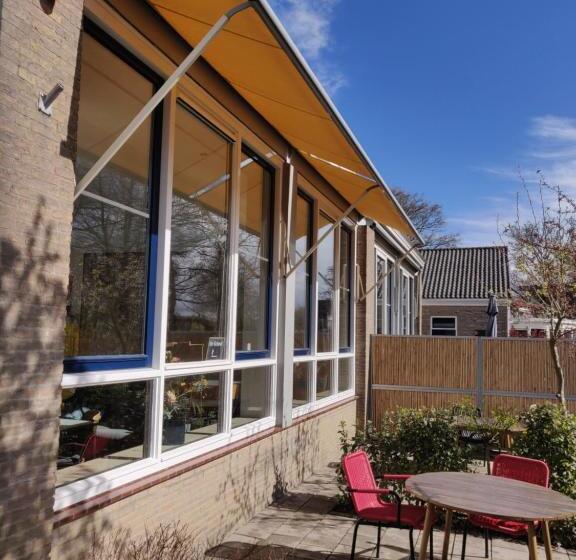 膳宿费 Logement De School Middelburg