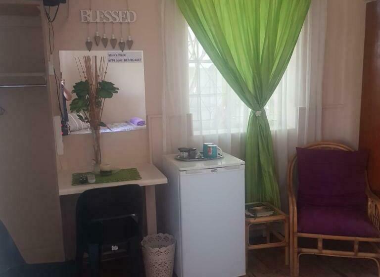 פנסיון Mom S Place