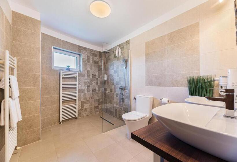 펜션 Orchard Villa