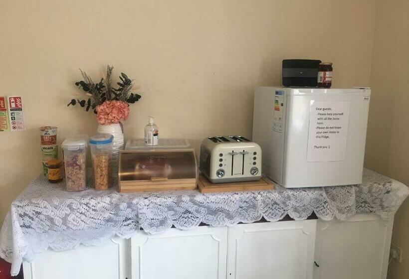 膳宿费 Robinhill Garden