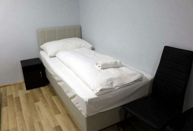 ペンション Sörpatika Vendégház