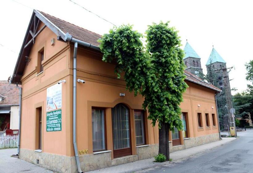 ペンション Sörpatika Vendégház