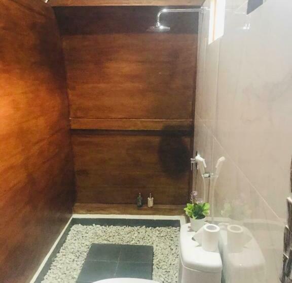 פנסיון Volcano Valley