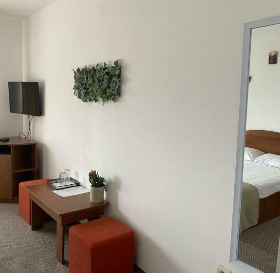 Pensiunea Fantanita Haiducului