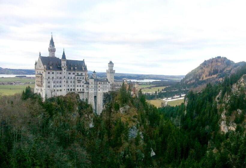 Общежитие Pension Hirsch