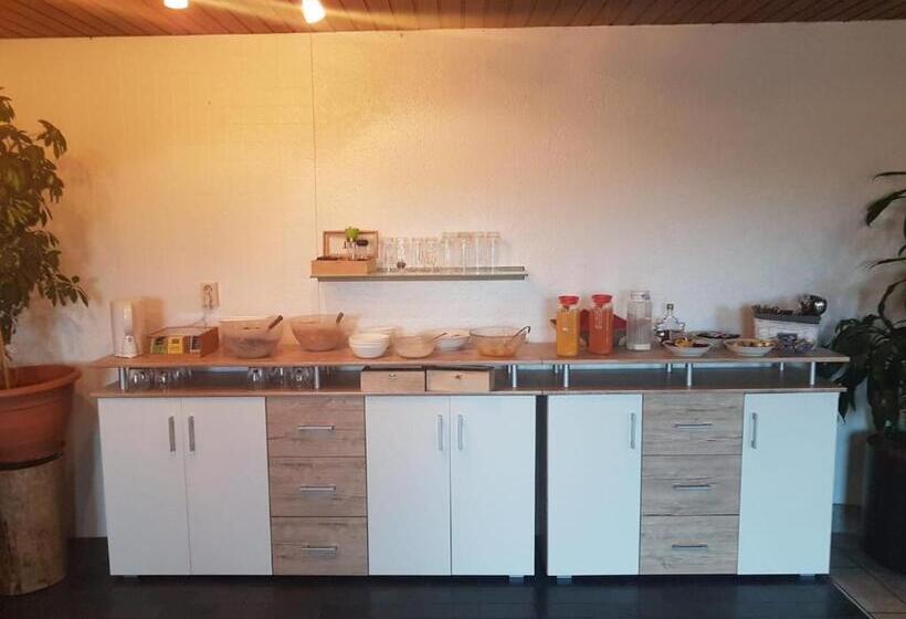 Общежитие Pension Hirsch