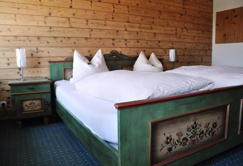 Общежитие Pension Hirsch