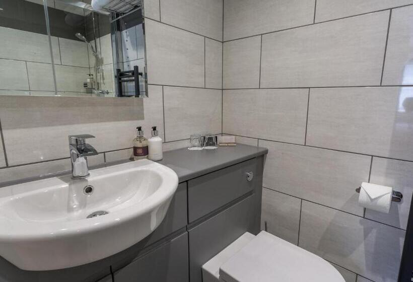 הוסטל The Sally