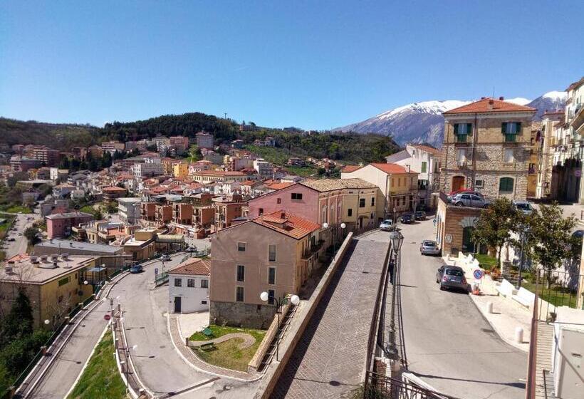 مبيت وإفطار Casa Borrelli