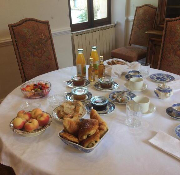 ベッドアンドブレックファースト Château De La Cazette