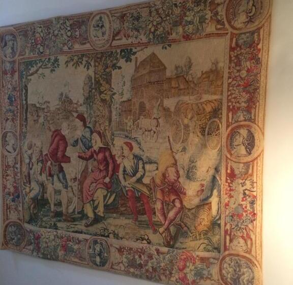 ベッドアンドブレックファースト Château De La Cazette