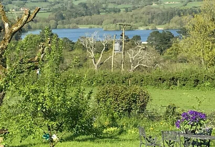 민박 Coombe Lodge Farm House