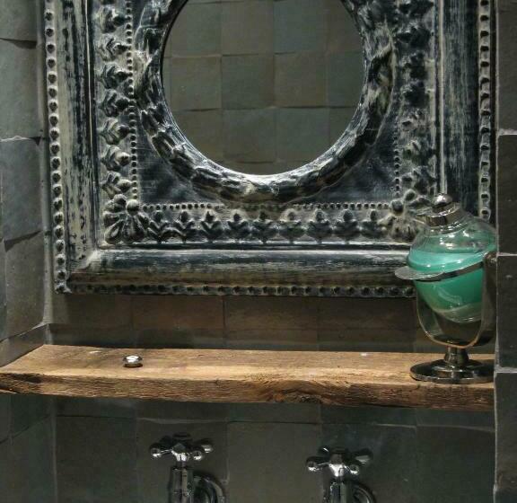 ベッドアンドブレックファースト De Epicurist