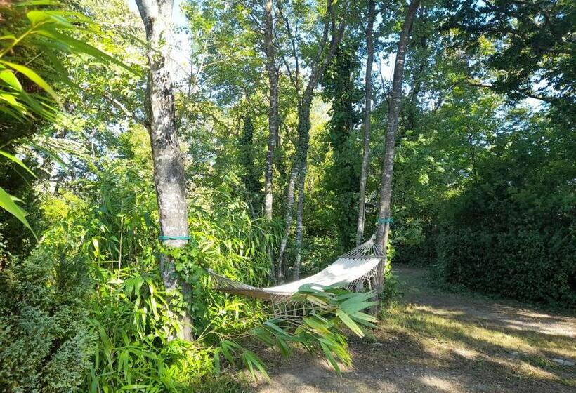 مبيت وإفطار Domaine De Bellevue Chambre D Hôtes