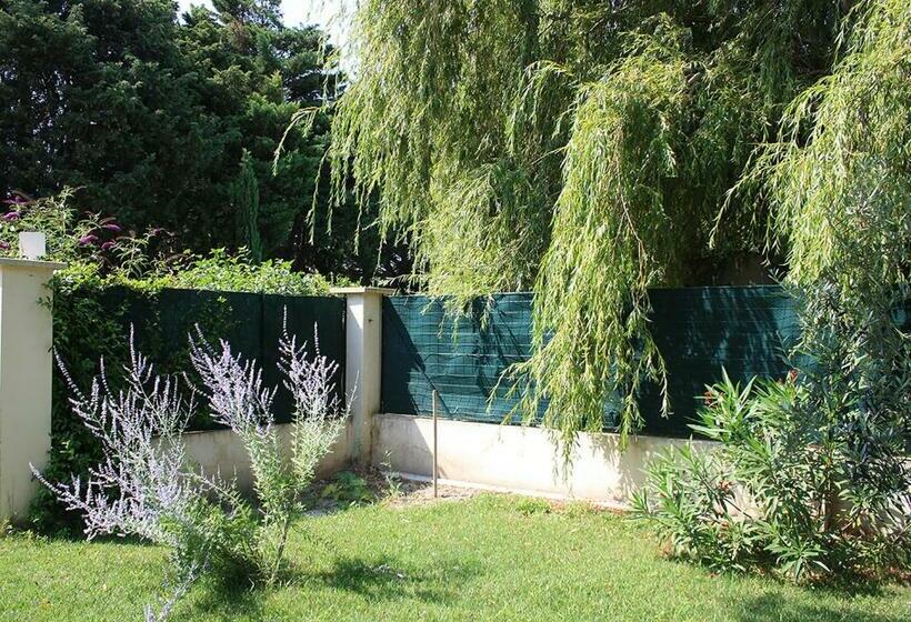 Bed and Breakfast La Maison Des Invites