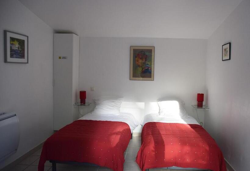 Bed and Breakfast La Maison Des Invites