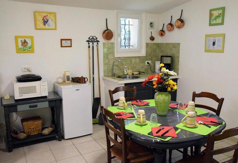 Bed and Breakfast La Maison Des Invites