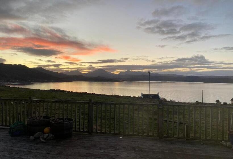 Bed and Breakfast Macrae Croft