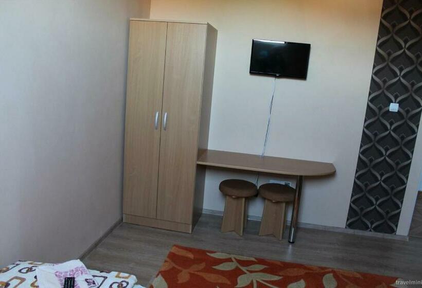 ベッドアンドブレックファースト Szász&szász Panzió