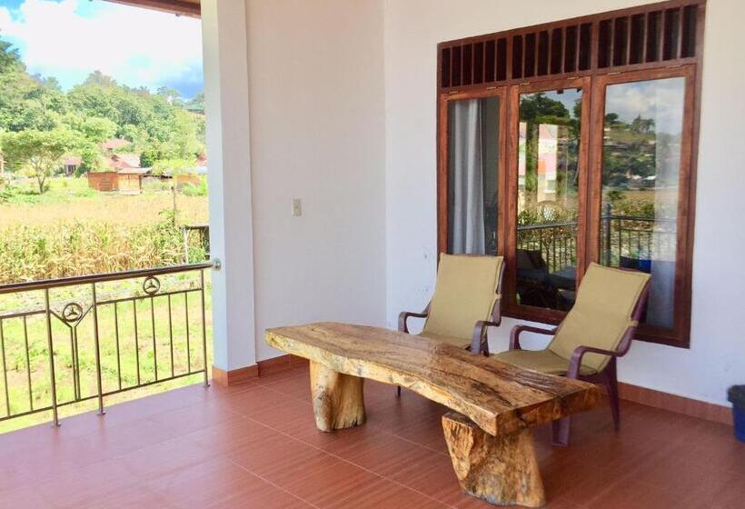 住宿加早餐  Toba Sunset